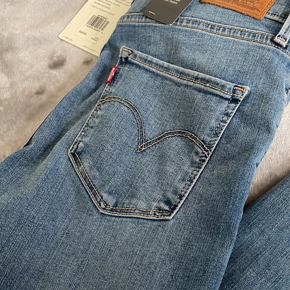 Levi’s 720 High-Rise Super Skinny Jeans - Picture 5 of 11
